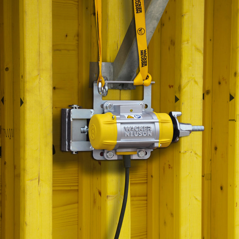 Wibrator przyczepny WACKER NEUSON AR 26/6/042 3,5kN