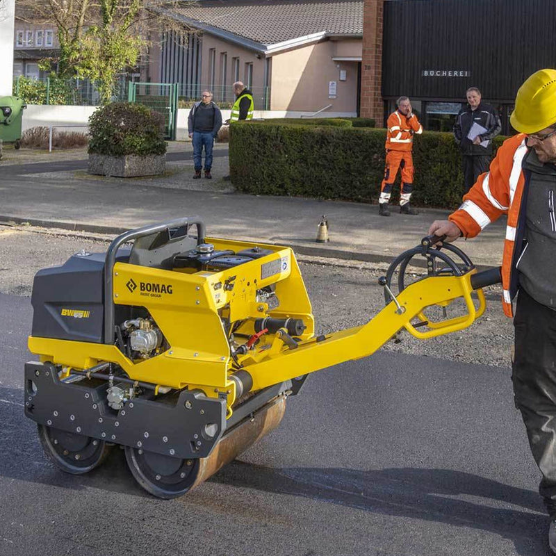 Walec dwubębnowy Bomag BW 65